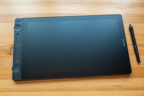 Huion Kamvas 16 Gen 3 カーソル追従精度は非常に高く、ペン先の接地点
