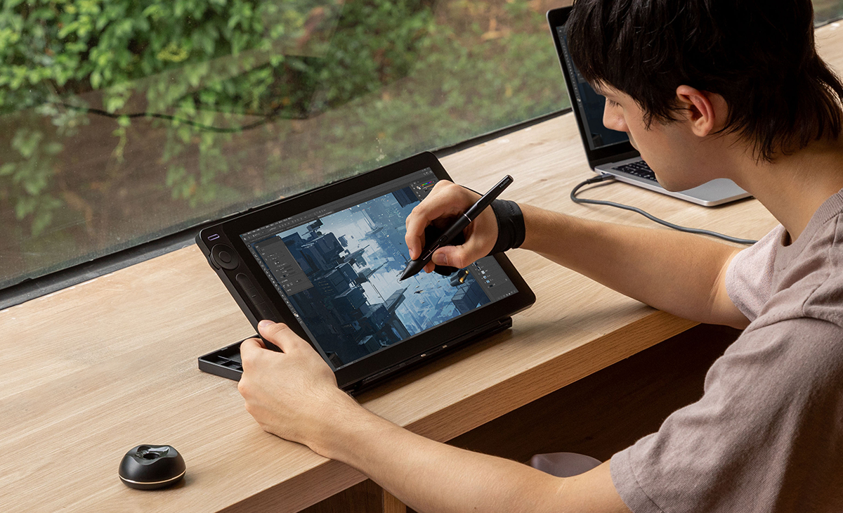 9月初旬に、Kamvas 13の第3世代モデル、Kamvas 13 (Gen 3) を